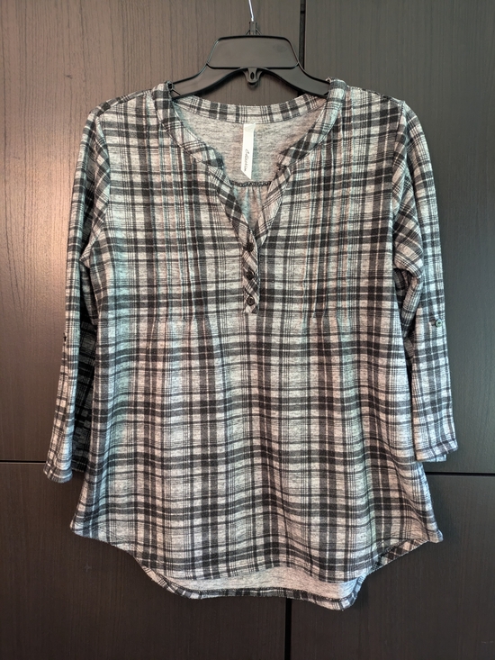 NY Collection Tops - NY Collection Black & Grey Plaid Henley Shirt Sz M